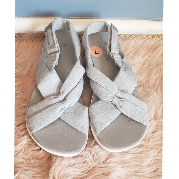 clarks aria sandals